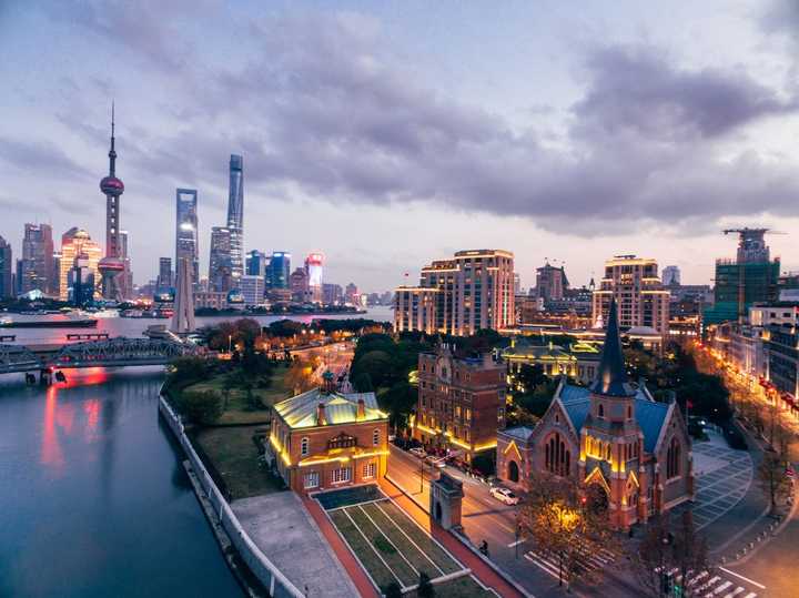 梦想之城,上海,自信之源的璀璨画卷